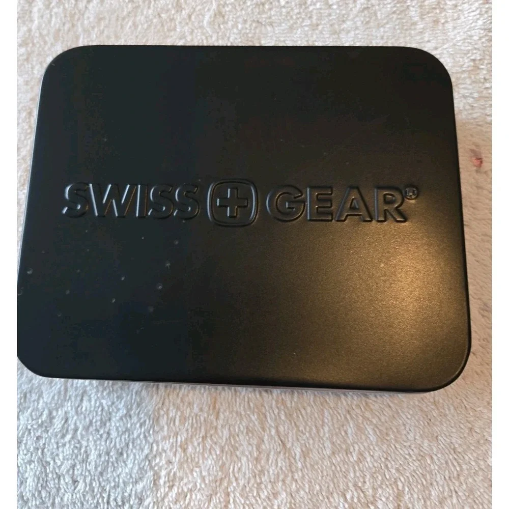 Swiss Gear Men's Leather Wallet - Bi-fold RFID Protection Black New In Metal Box